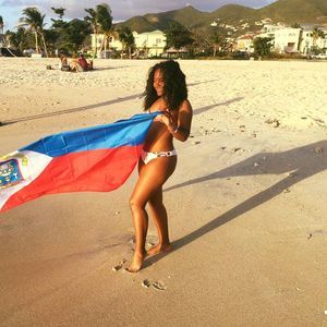 Meet your Posher, Sade